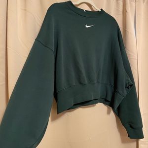 Nike sportswear essential sweater